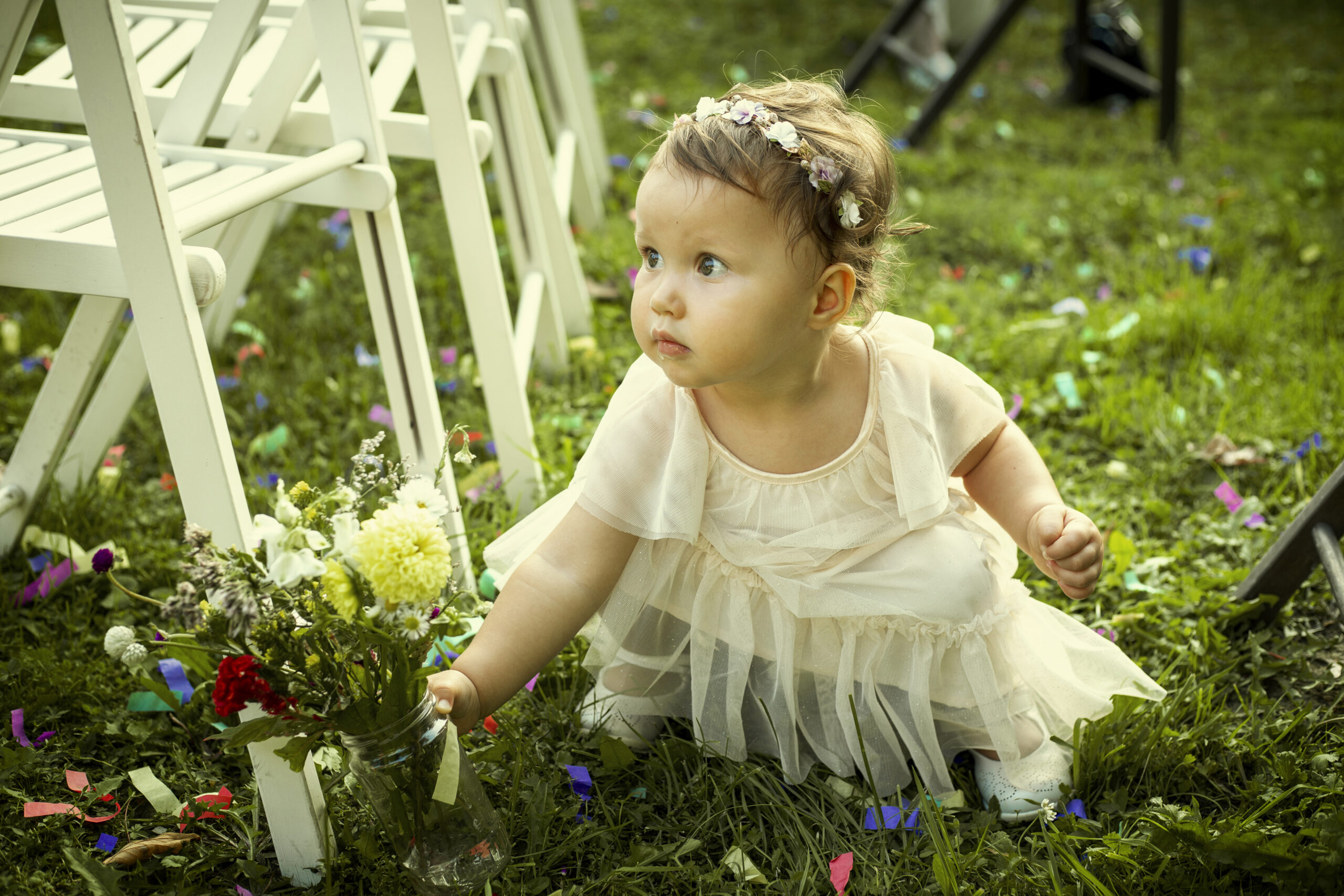 Kinderwillkommensfest Hannover – kleines Kind in der Natur während einer liebevollen Zeremonie